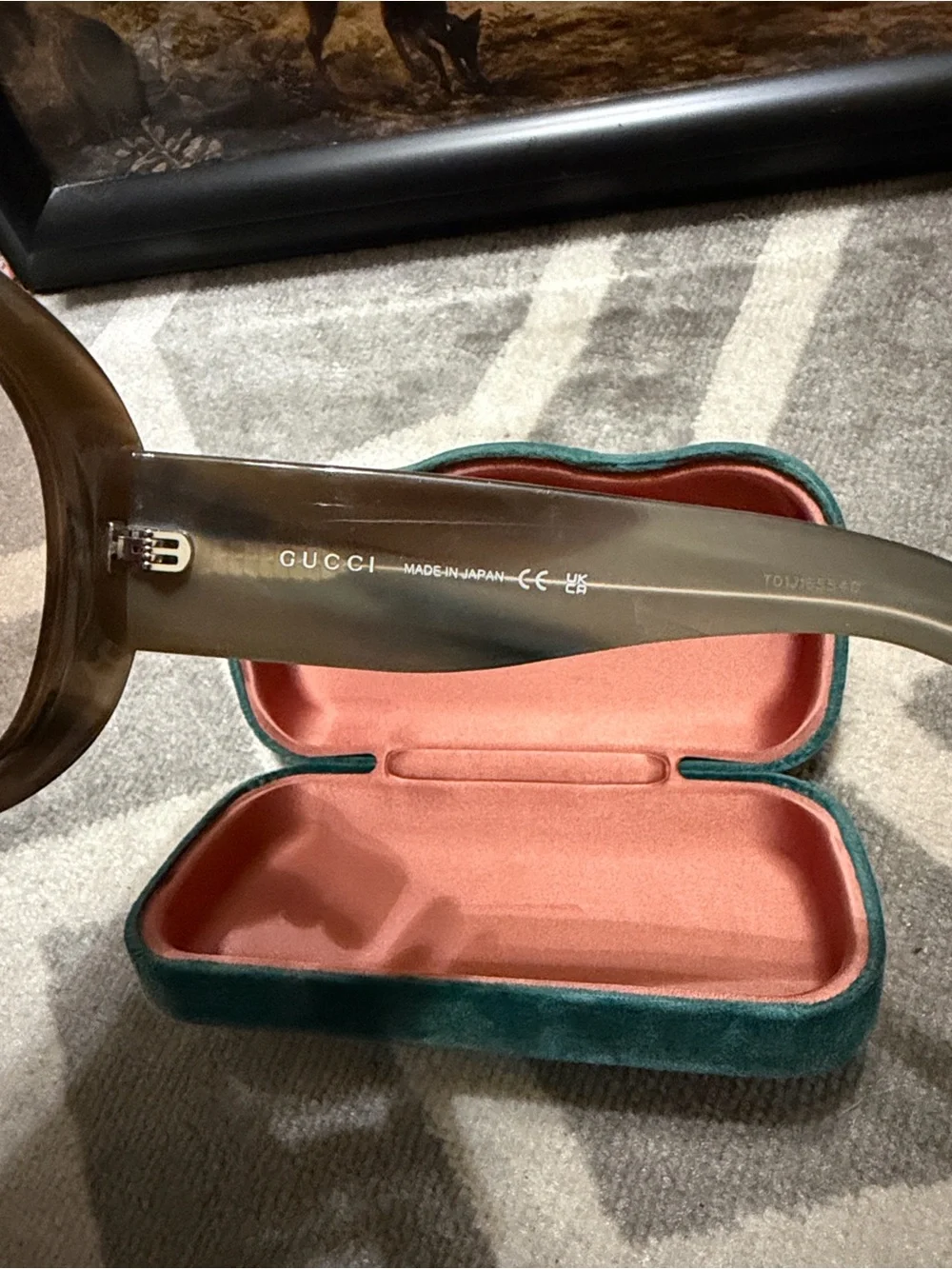 Gucci GG2164S oversized aviator sunglasses with velvet hard case